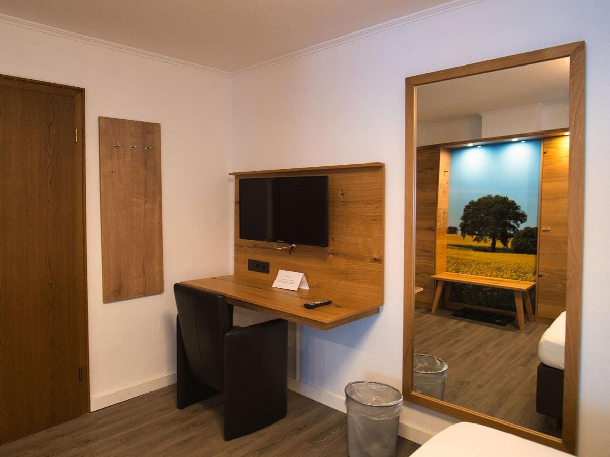 Hotel Hollaender Hof Мешеде Екстериор снимка