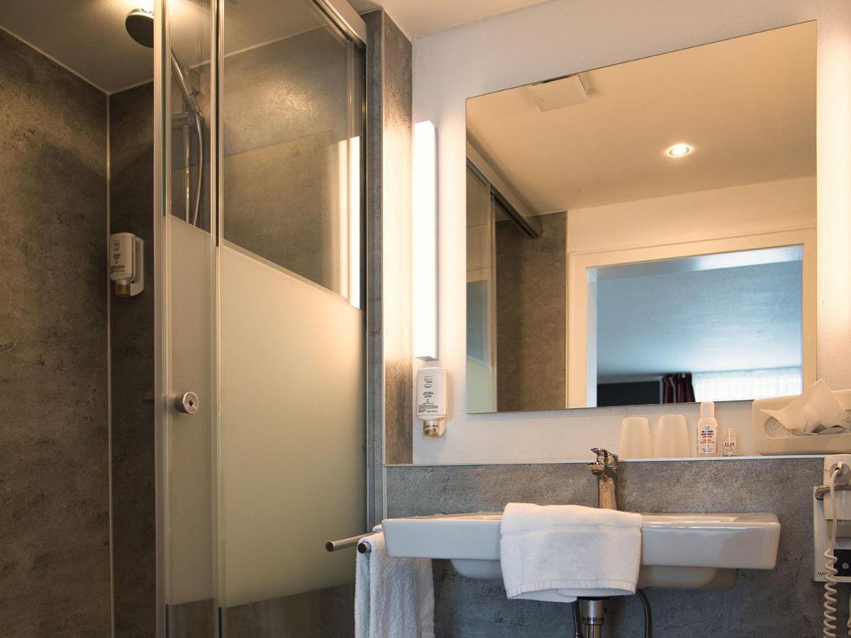Hotel Hollaender Hof Мешеде Екстериор снимка