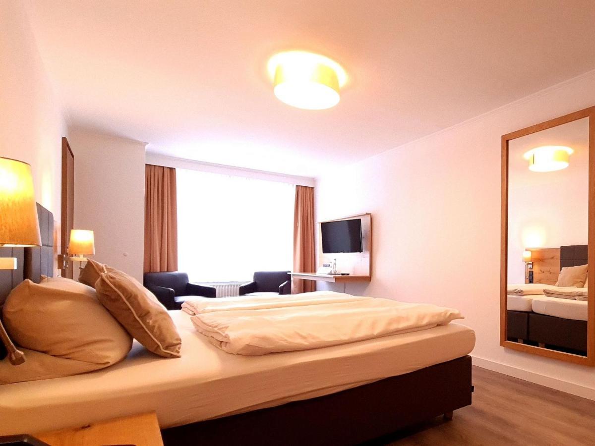 Hotel Hollaender Hof Мешеде Екстериор снимка