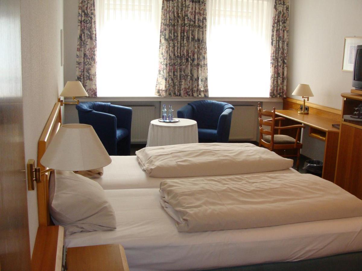 Hotel Hollaender Hof Мешеде Екстериор снимка
